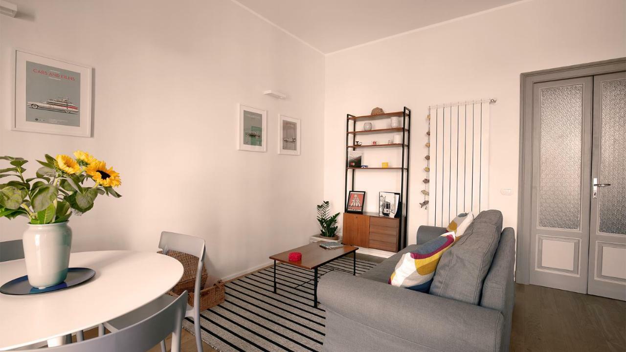 Casa Dela Apartment Милано Екстериор снимка